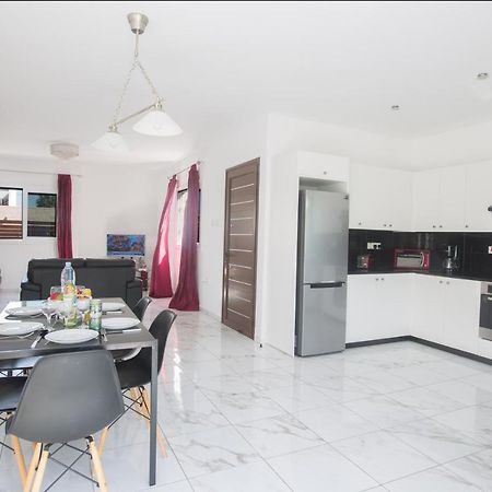 Broadway Villas Protaras Ngoại thất bức ảnh