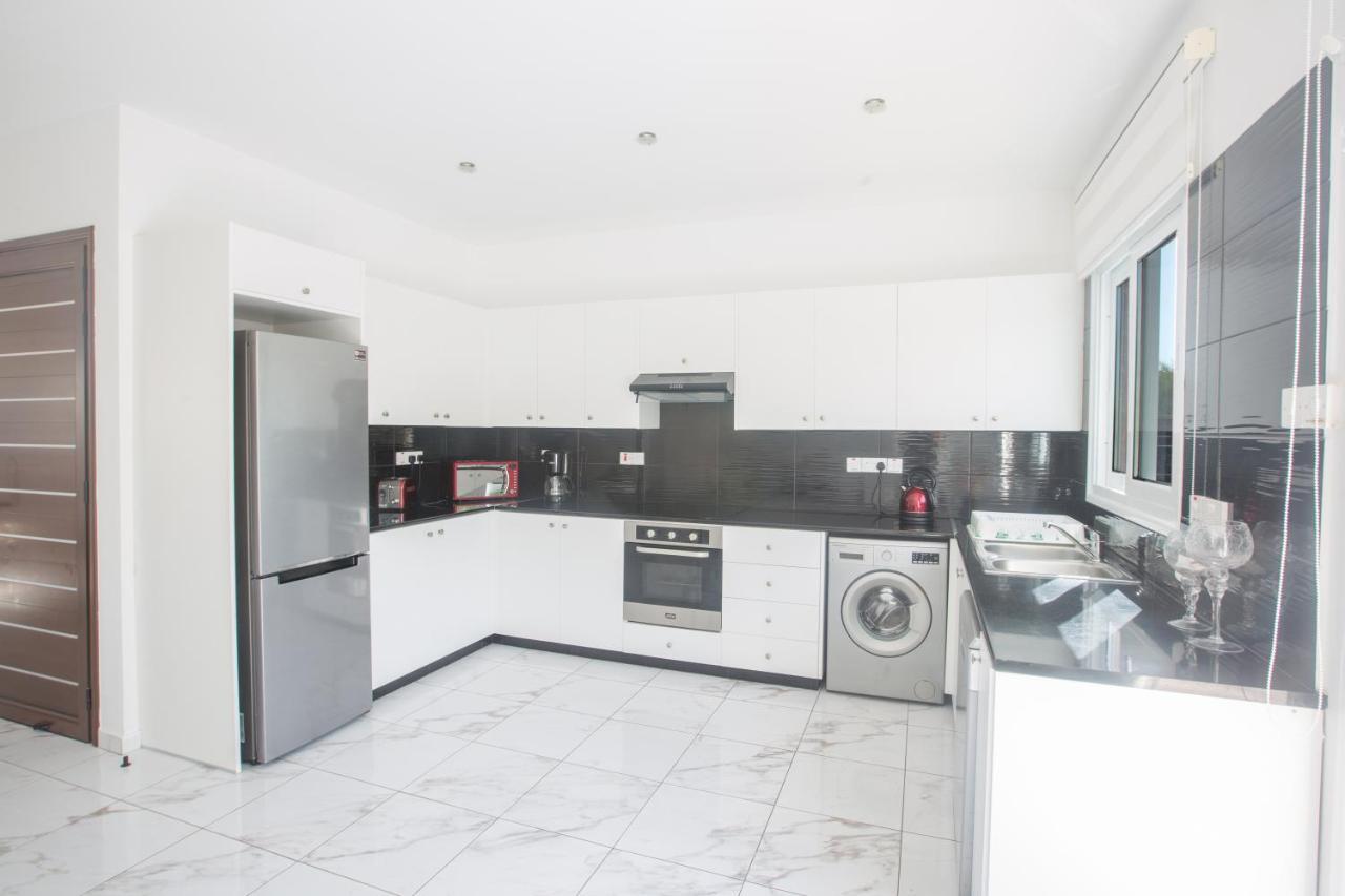 Broadway Villas Protaras Ngoại thất bức ảnh